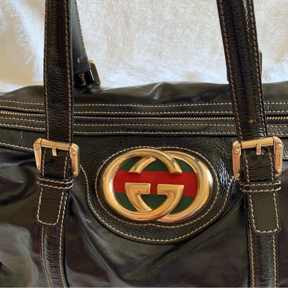 SOLD 🔵 Authenticated Gucci Brit Boston Bag. Black Patent Leather. - Picture 12 of 15